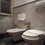 בית הארחה Residenza Cola Di Rienzo - In 4*