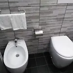 בית הארחה Residenza Cola Di Rienzo - In 4*