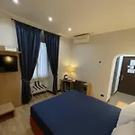בית הארחה Residenza Cola Di Rienzo - In רומא