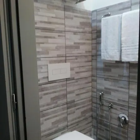Residenza Cola Di Rienzo - In 2* Roma