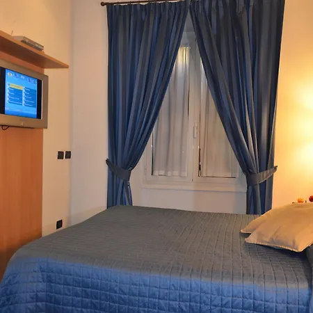 Residenza Cola Di Rienzo - In 2*