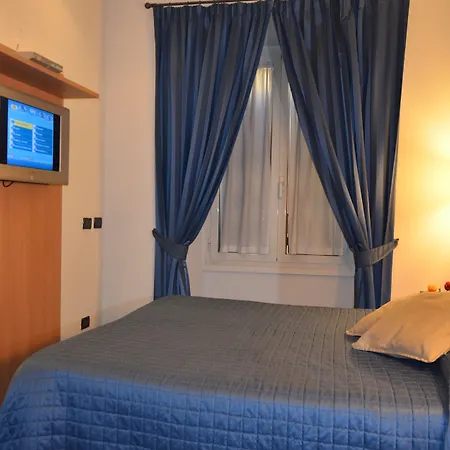 Cola Di Rienzo - In 4* Rom