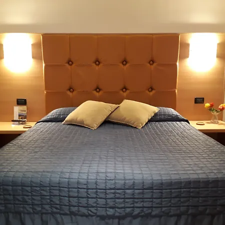 Cola Di Rienzo - In 4* Rom