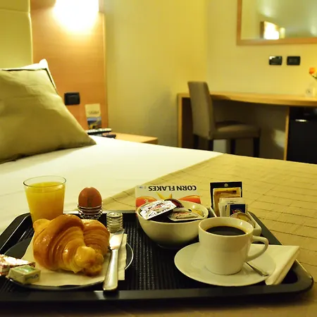 Cola Di Rienzo - In Gasthof 4*