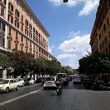 Cola Di Rienzo - In Gasthof 4*