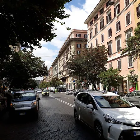 Cola Di Rienzo - In 4* Rom