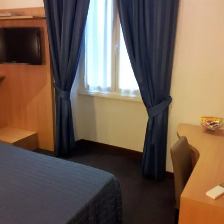 Casa de hóspedes Residenza Cola Di Rienzo - In 2*