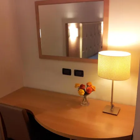 Residenza Cola Di Rienzo - In Casa de hóspedes 2*